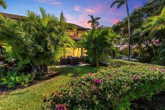 SPACIOUS LUXURY - OWNER DIRECT - OCEAN peek-a-VIEW