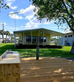 Dock with a sink to clean fish