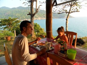 Double Fan Bungalow with Ocean View