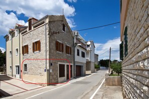 Fachada da propriedade