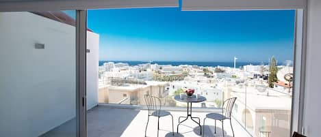 Apartment Nina, Modern 2BDR Apartment with stunning sea views