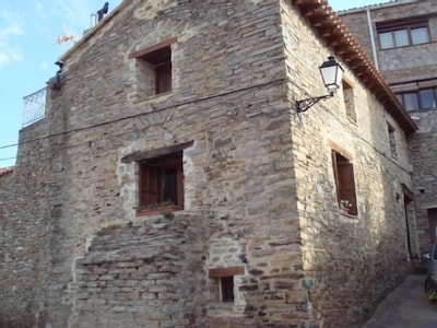 Casa rural (alquiler íntegro) Los Arcos de Yanguas para 4 personas