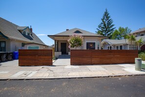 Front yard with two seating areas and brand new landscaping