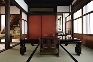 Tatami floor living room