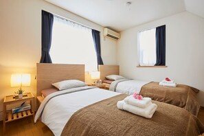 Senior villa 4BR, Shinjuku Okubo