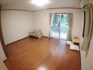 Kuganipi Beachside Inn Iriomote Room2