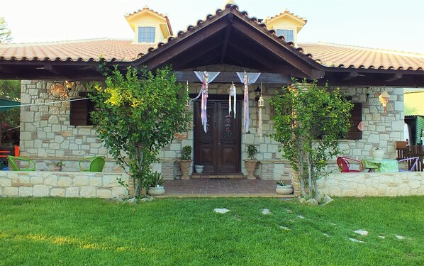 Exterior detail