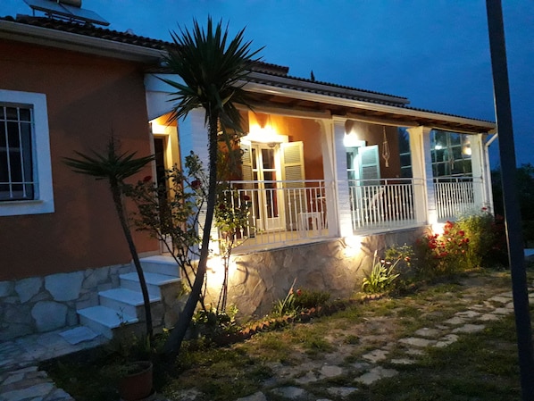 VIlla Caramella Spartylas