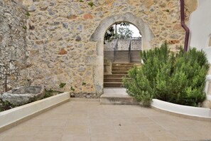 Mylo villa,Pool,Next to All Amenities,Kefalas 