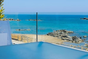 Sonja 3 apartment,pool,Beachfront,Chania, balcony, views