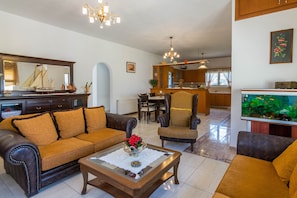3 stoery villa,Amnatos,Rethymno,Fully equipped living area