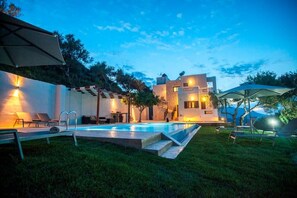 Outdoor area (1)