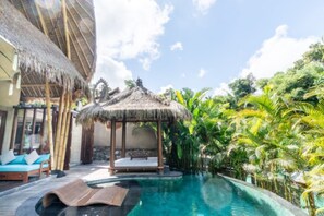 Private pool