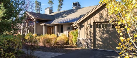 33 Caldera Cabin