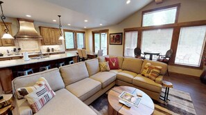 Sunriver_39_Caldera_Cabin (2)