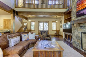 32-web-or-mls-56184 Sable Rock Loop-32