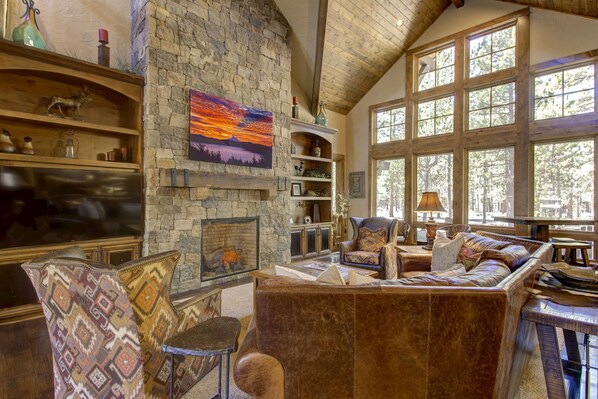 96-web-or-mls-56184 Sable Rock Loop RE EDIT-1