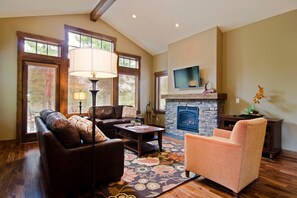 29 Caldera Cabin 