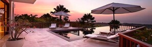 Amazing view 4 bedrooms villa at Uluwatu