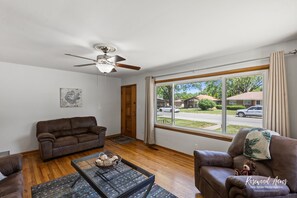 Enjoy your time away in this open living room