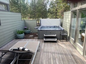 hot tub NEW 3