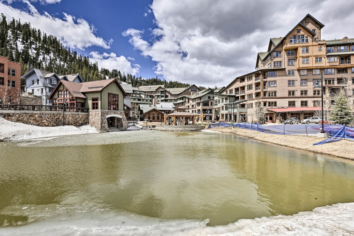 Cozy Ski-In/Ski-Out Winter Park Resort Condo!