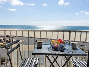 Water, Cloud, Sky, Tableware, Chair, Interior Design, Outdoor Furniture, Fence, Real Estate, Leisure