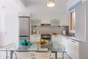 Calliope Apartment