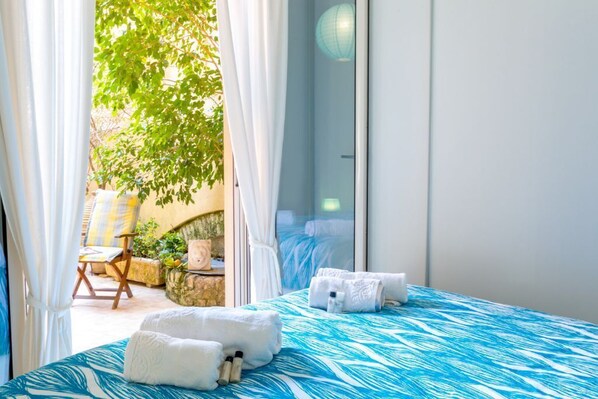 Calliope Apartment