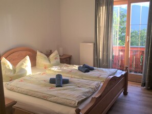 Ferienwohnung für 5 Personen, 2 separate Schalfzimmer, Balkon, 75 qm-Schlafzimmer 1