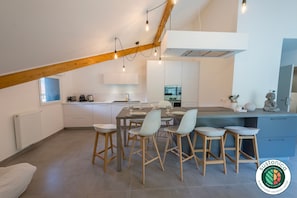 LLA Selections - Location saisonnière de maisons et chalets Premium