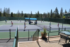 Sportplatz