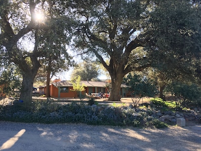 6 Acre Ranch w 6 Casitas+Pool/Hot Tub - 30 min to Julian (Perfect for Groups!)