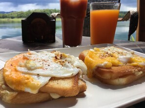 Breakfast meal