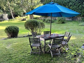 Patio table with chairs 