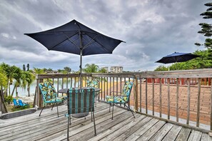 Enjoy dining with a view!