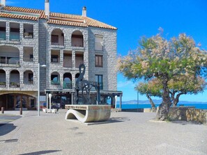 Eigentum, Gebäude, \"Stadt, Die Architektur, Haus, Azurblau, Grundeigentum, Estate, Urlaub, Baum