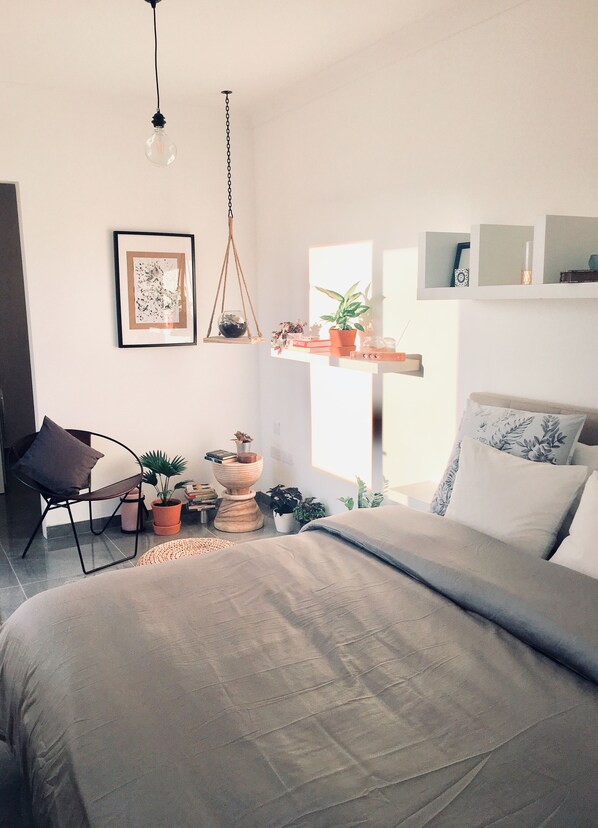 Bedroom / reading nook