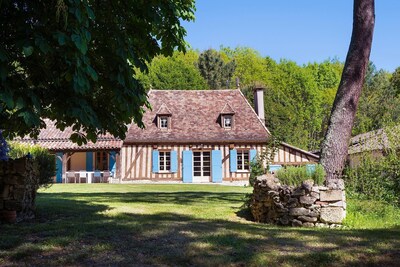 Le Domaine de Camille - Charming country house & pool in 40-acre private estate