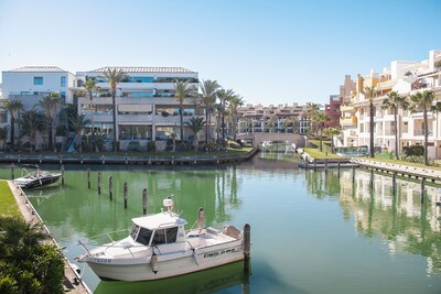 New - Waterfront Home 300m2 + Private Pool at Marina of Sotogrande 