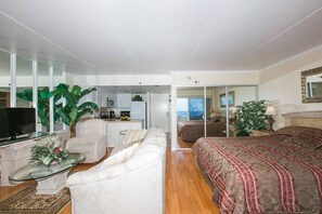 Living Room 4