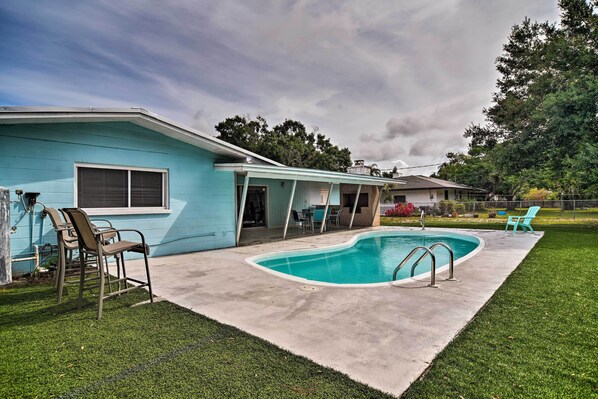 Sarasota Vacation Rental | 2BR | 2BA | 1,500 Sq Ft | Step-Free Access