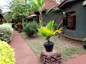 outdoor single room