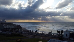 Vue sur la plage ou l’océan