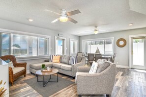 Take in the ocean views as you relax on the comfortable seating in the spacious living room!