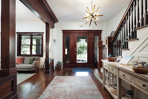 1st Floor Entryway