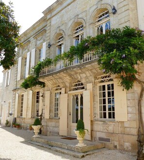 La Batellerie, Historic Home of Port Sainte Foy