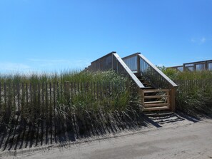 Walkway over the dune