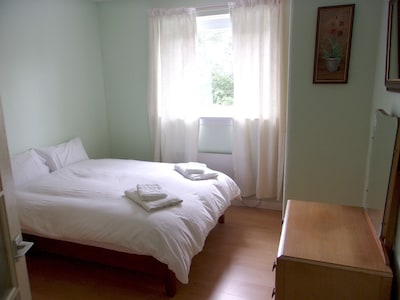 Sonnige und komfortable Wohnung (Schlafmöglichkeiten für 6 + 2)
