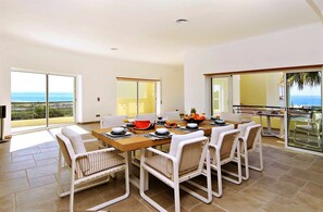 Dining room for 10 persons with views to Lagos and the beach